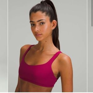 Lululemon Free to be Wild bra - pomegranate - size 4